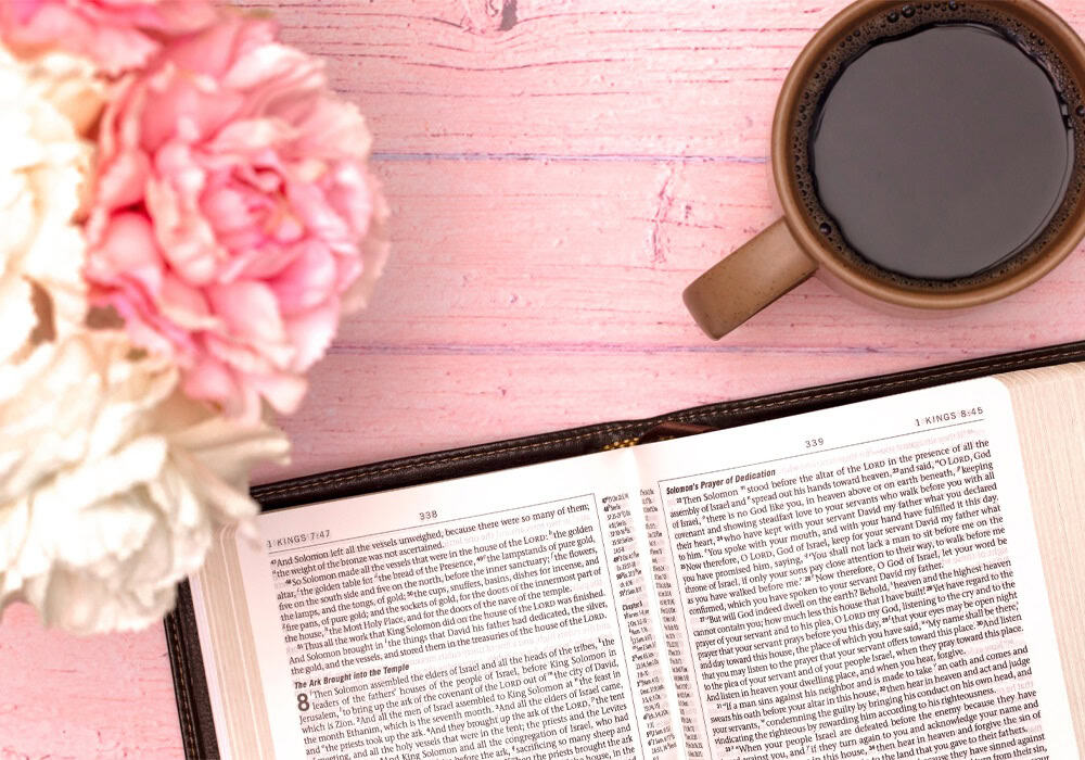 women bible study image